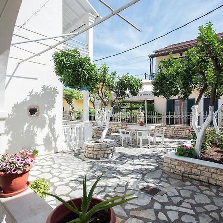 The Orange Garden Apartment Kassiopi Exterior foto