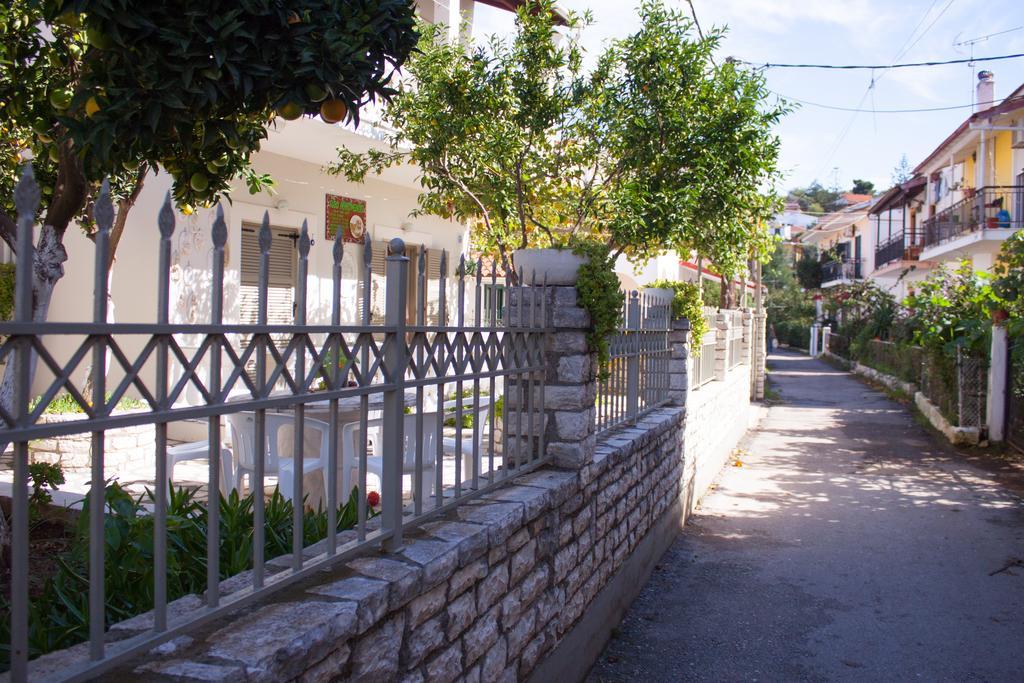 The Orange Garden Apartment Kassiopi Exterior foto