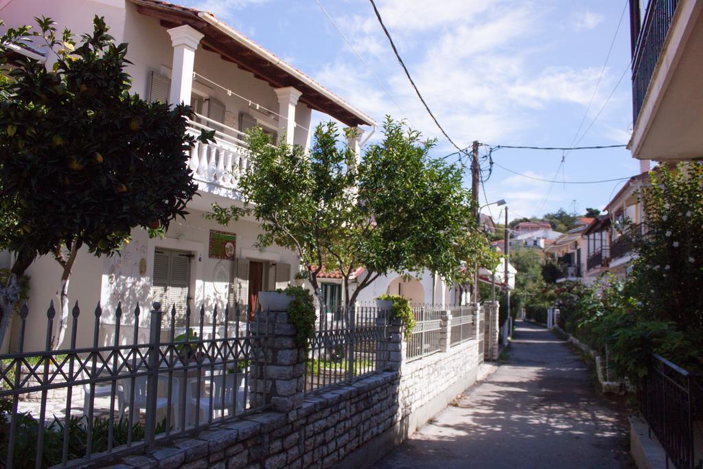The Orange Garden Apartment Kassiopi Exterior foto