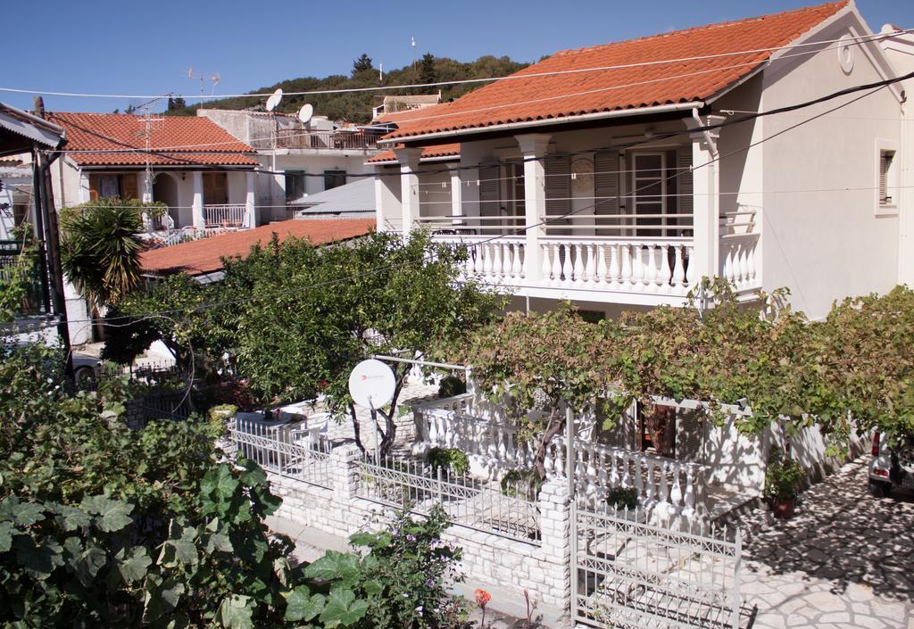 The Orange Garden Apartment Kassiopi Exterior foto